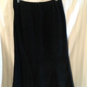 Black Suede Skirt Long Sz 6 Flare Hem